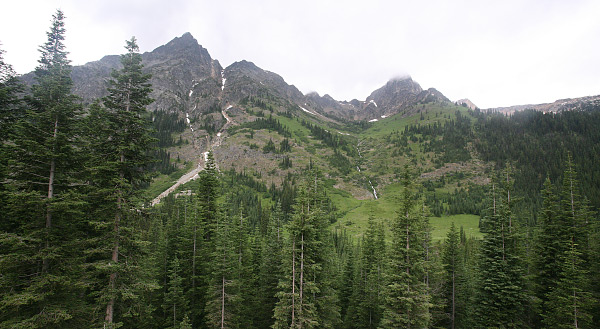 North Cascades National Park 
Nearby Washington Pass